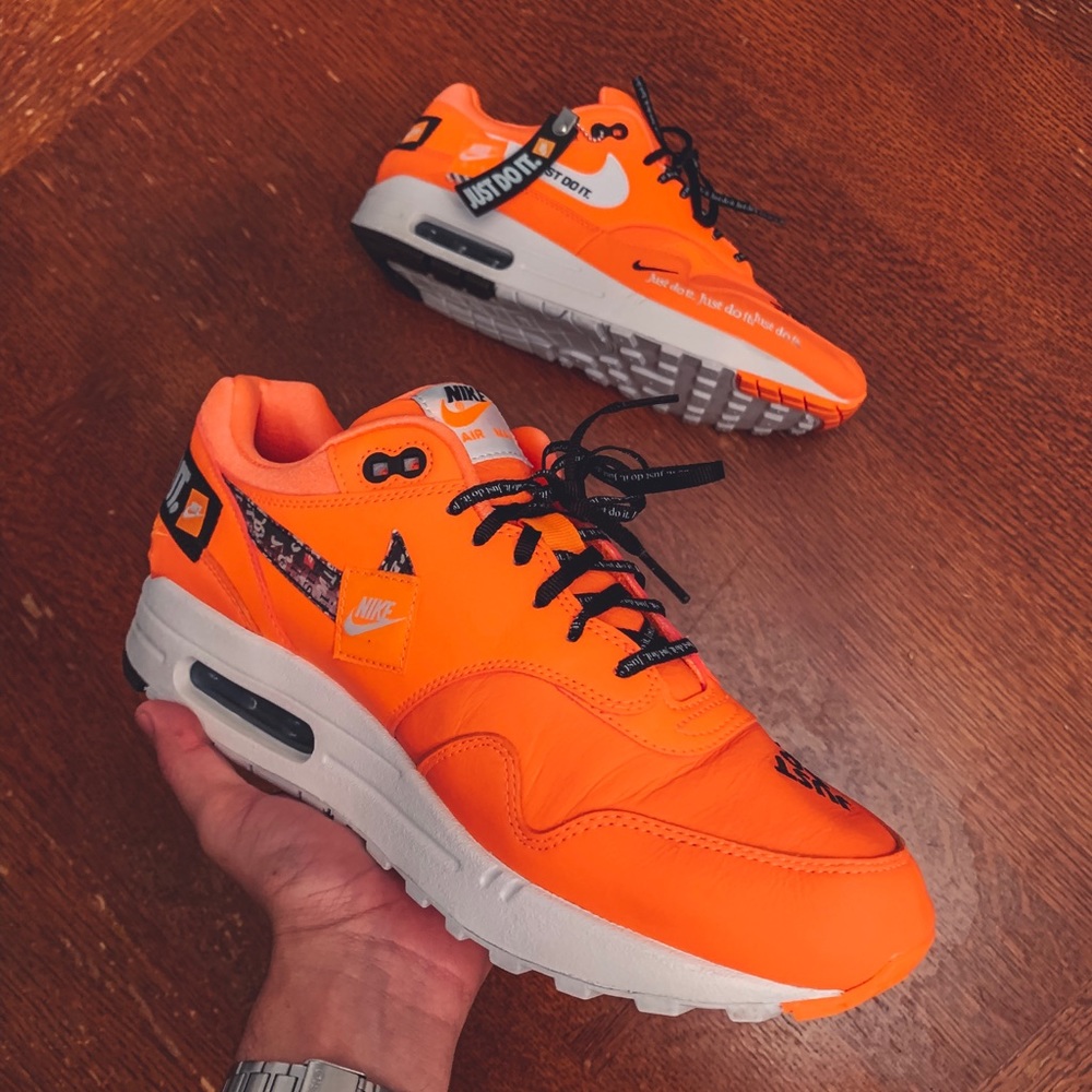 Nike Airmax 1 SE  just do it